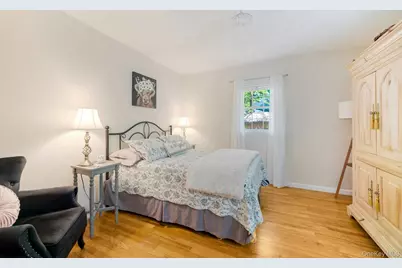 21 Jones Road, Hampton Bays, NY 11946 - Photo 13