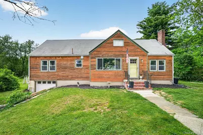 18 Mohin Park, New Hampton, NY 10958 - Photo 1