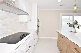 4195 Florence Rd, Bethpage, NY 11714 - Photo 11