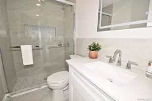 4195 Florence Rd, Bethpage, NY 11714 - Photo 21