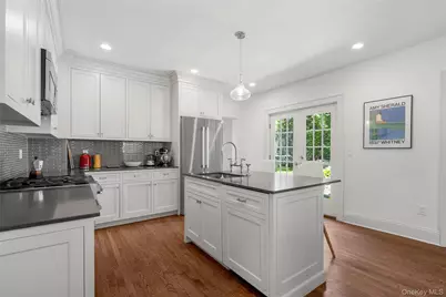22 Vanderburgh Avenue, Larchmont, NY 10538 - Photo 15