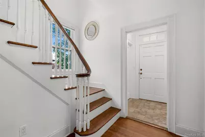 22 Vanderburgh Avenue, Larchmont, NY 10538 - Photo 3