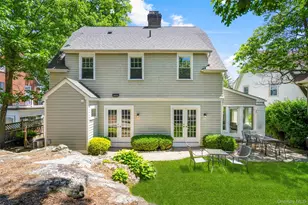 22 Vanderburgh Ave, Larchmont, NY 10538 - Photo 29