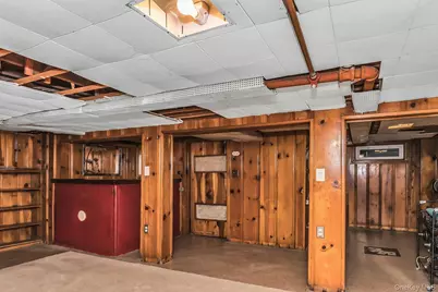 140 Rockaway Parkway, Valley Stream, NY 11580 - Photo 21