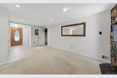 34 Campo Avenue, Selden, NY 11784 - Photo 13