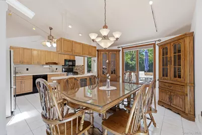 34 Campo Avenue, Selden, NY 11784 - Photo 5