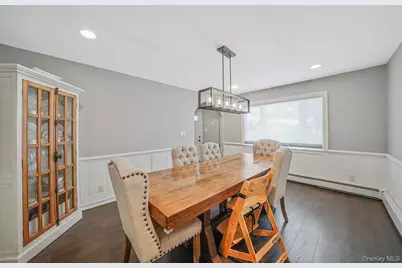 10 Nehring Avenue, Babylon, NY 11702 - Photo 7