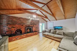 10 Nehring Ave, Babylon, NY 11702 - Photo 5