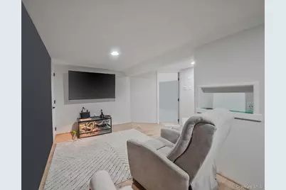 10 Nehring Avenue, Babylon, NY 11702 - Photo 17