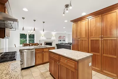20 Lamesa Avenue, Eastchester, NY 10709 - Photo 5