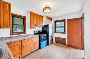 110 Penataquit Ave, Bay Shore, NY 11706 - Photo 13
