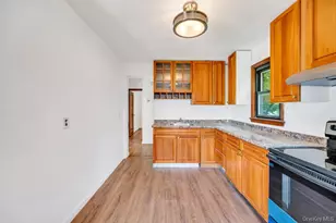110 Penataquit Ave, Bay Shore, NY 11706 - Photo 11
