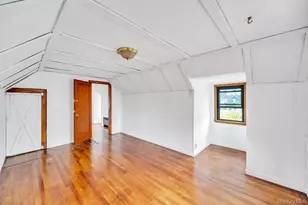 110 Penataquit Ave, Bay Shore, NY 11706 - Photo 15