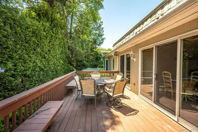 12 Lark Avenue, White Plains, NY 10607 - Photo 25