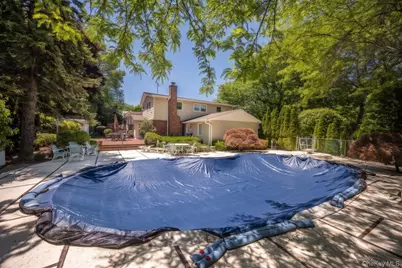 12 Lark Avenue, White Plains, NY 10607 - Photo 29