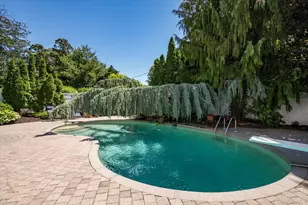 26 Quaker Ln, Farmingdale, NY 11735 - Photo 35
