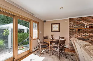 26 Quaker Ln, Farmingdale, NY 11735 - Photo 17