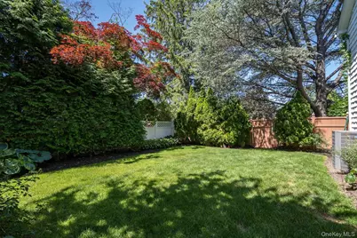 26 Quaker Lane, Farmingdale, NY 11735 - Photo 29