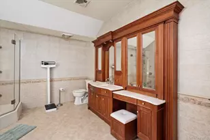 26 Quaker Ln, Farmingdale, NY 11735 - Photo 25