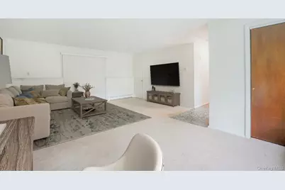 51 Sutton Park Road, Poughkeepsie, NY 12603 - Photo 17