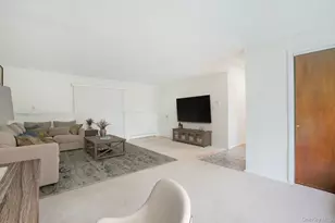 51 Sutton Park Rd, Poughkeepsie, NY 12603 - Photo 17