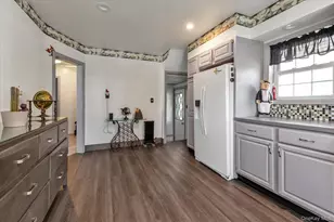 206 Arlington St, Mineola, NY 11501 - Photo 7