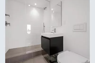 25-40 Shore Boulevard, Astoria, NY 11020 - Photo 7