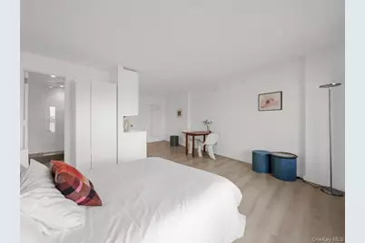 25-40 Shore Boulevard, Astoria, NY 11020 - Photo 3