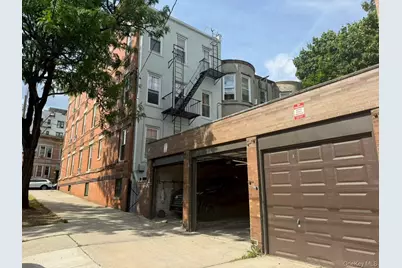 6050 Putnam Avenue, Ridgewood, NY 11385 - Photo 3