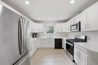 235 Bronx River Road, Yonkers, NY 10704 - Photo 9