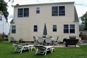 30 Audrey Ave, Plainview, NY 11803 - Photo 3