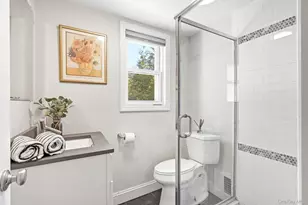 1 Pamela Ln, New Rochelle, NY 10804 - Photo 25