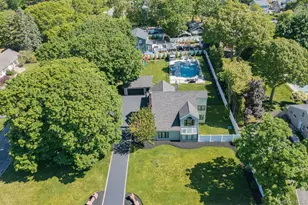 3 Moor Ln, Patchogue, NY 11772 - Photo 3