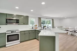 3 Moor Ln, Patchogue, NY 11772 - Photo 23