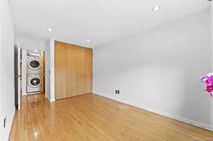 207-23 Darren Dr, Bayside, NY 11360 - Photo 13