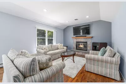 575 Willow Drive, East Marion, NY 11939 - Photo 9