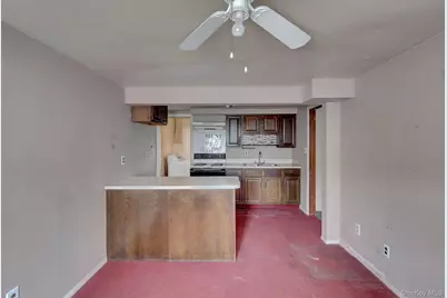 41 Fremont Street, Lindenhurst, NY 11757 - Photo 23