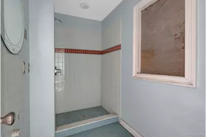 41 Fremont Street, Lindenhurst, NY 11757 - Photo 13