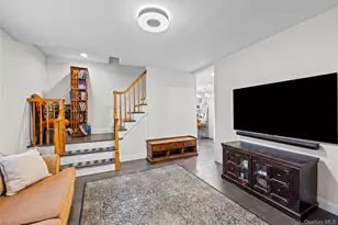 246 Oak St, Bellmore, NY 11710 - Photo 27