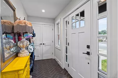 246 Oak Street, Bellmore, NY 11710 - Photo 23