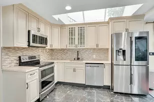 129 Gleeland St, Deer Park, NY 11729 - Photo 15