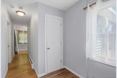 612 Blue Point Road, Holtsville, NY 11742 - Photo 21
