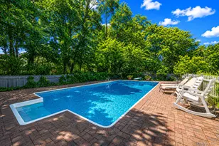 612 Blue Point Rd, Holtsville, NY 11742 - Photo 33