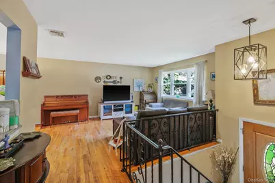 4 Dogwood Avenue, Farmingville, NY 11738 - Photo 11