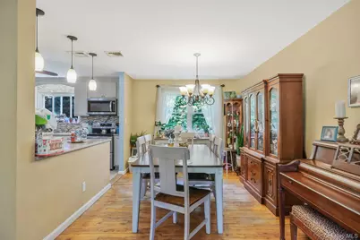 4 Dogwood Avenue, Farmingville, NY 11738 - Photo 15