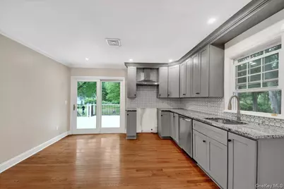 9 Hillside Close, White Plains, NY 10603 - Photo 13