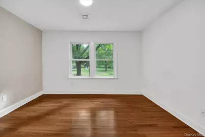9 Hillside Close, White Plains, NY 10603 - Photo 5