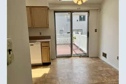 52 Houston Lane, New York, NY 10302 - Photo 5