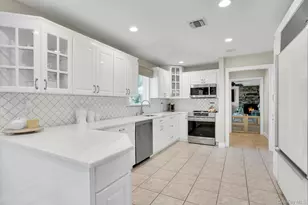 65 Shoreham Dr E, Dix Hills, NY 11746 - Photo 17
