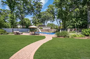 65 Shoreham Dr E, Dix Hills, NY 11746 - Photo 41